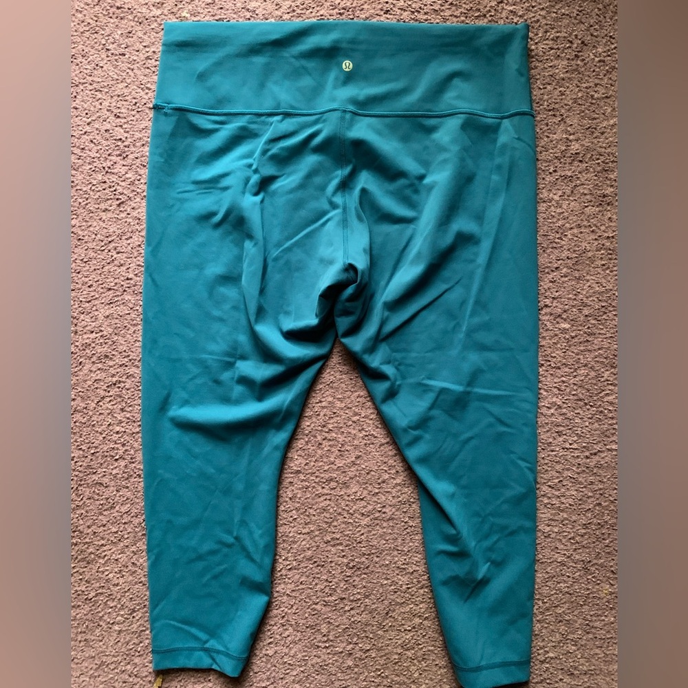 Lululemon Athletica Wunder Under 25”